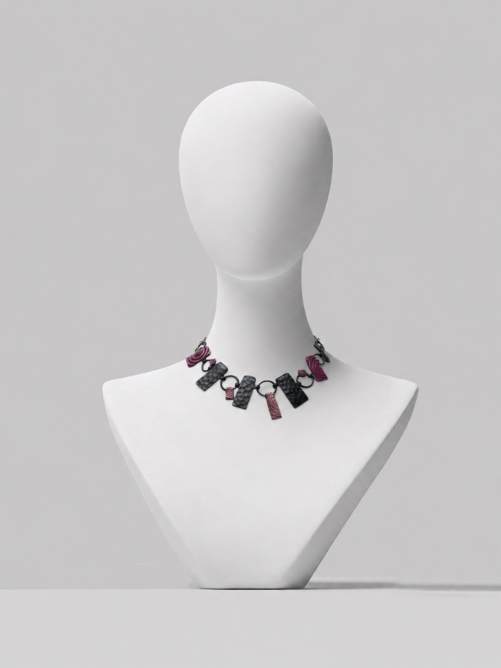 NOA I ❤️ Noa Statement Necklace Black Hammered Metal & Pink/Magenta Enamel
